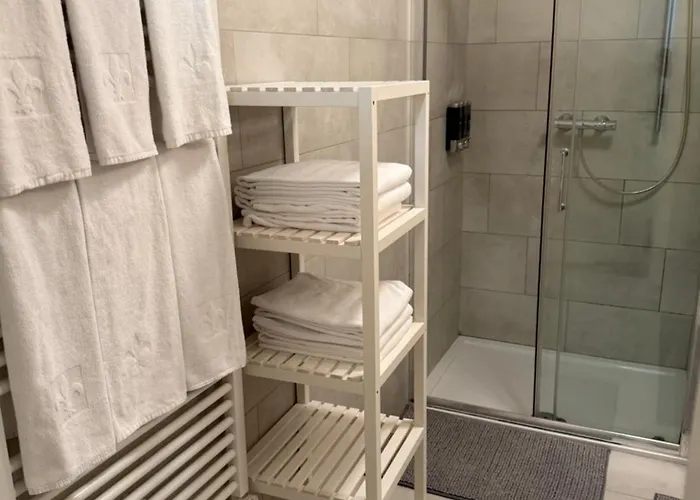 Luxury With Patio - Free Parking Apartment Vienna