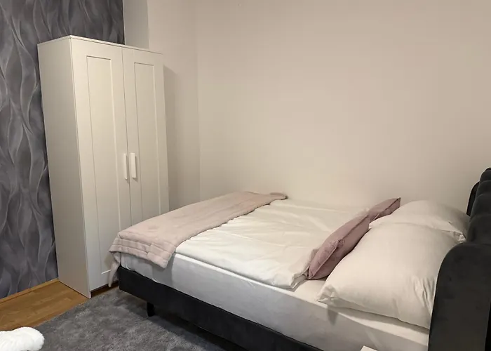 Apartment Luxury With Patio - Free Parking Vienna
