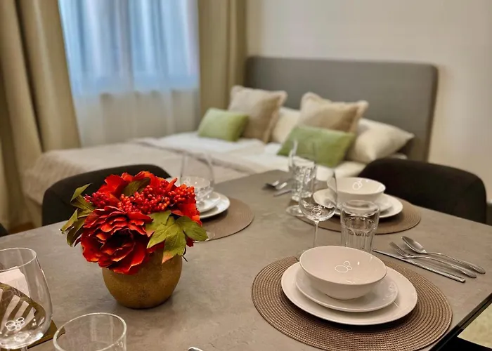 Apartment Luxury With Patio - Free Parking *