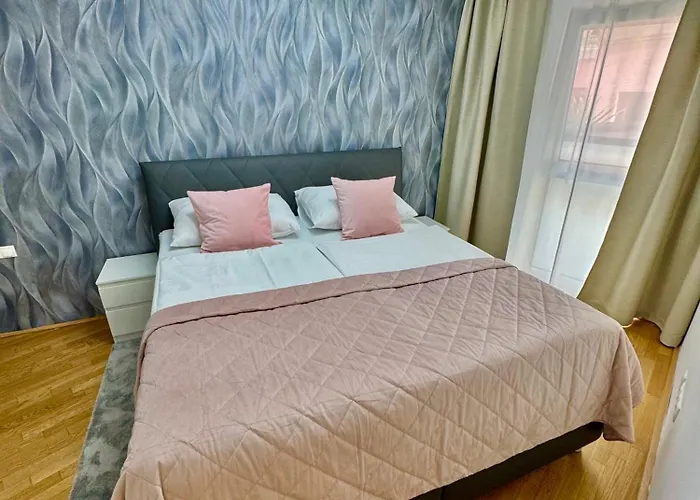 Apartment Luxury With Patio - Free Parking
