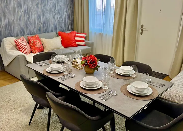 Apartment Luxury With Patio - Free Parking *