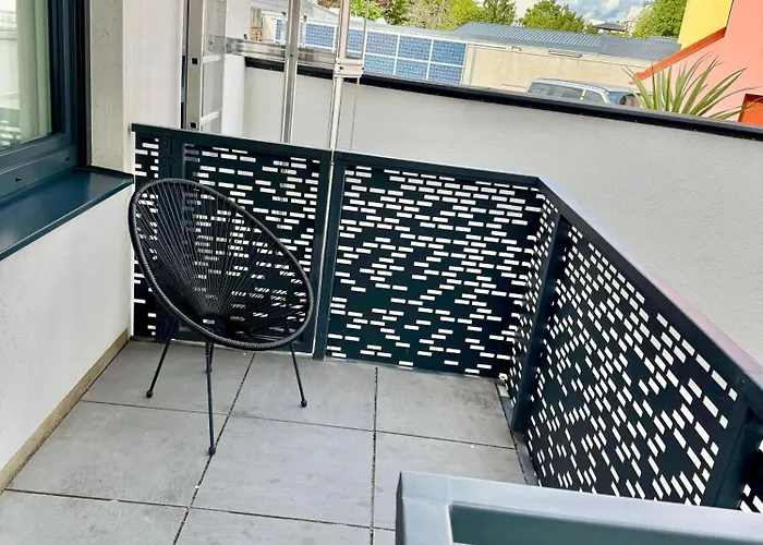 Apartment Luxury With Patio - Free Parking